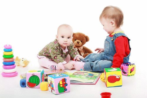 Как выбрать первую игрушку ребенку – рекомендации экспертов «ФрутоНяня»